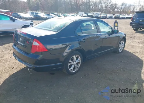 2012 Ford Fusion Se z USA, uszkodzony, nr VIN 3FAHP0HA5CR221339